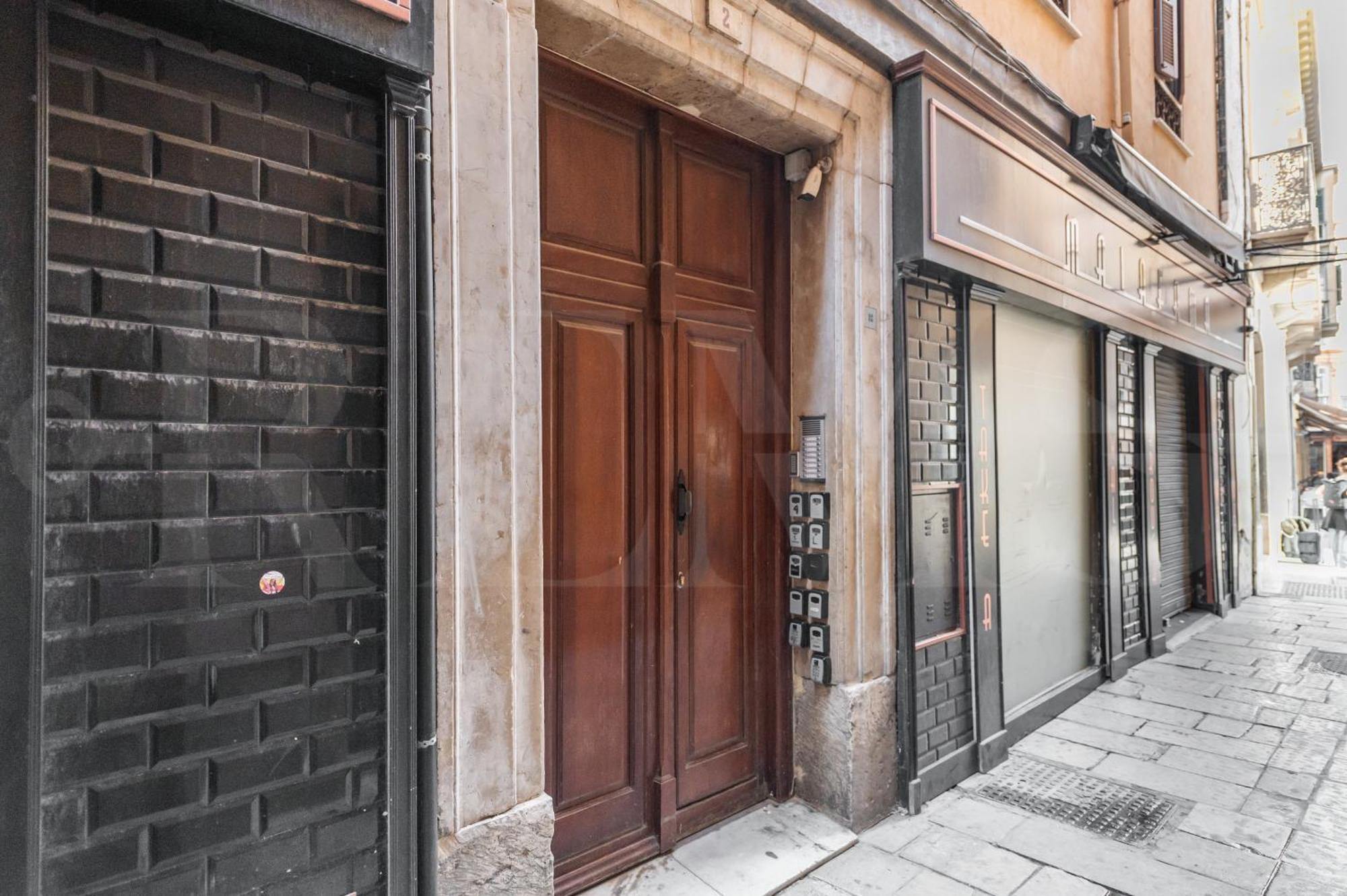 Glamorous Flat In The Heart Of Malaga By Rems Exterior photo